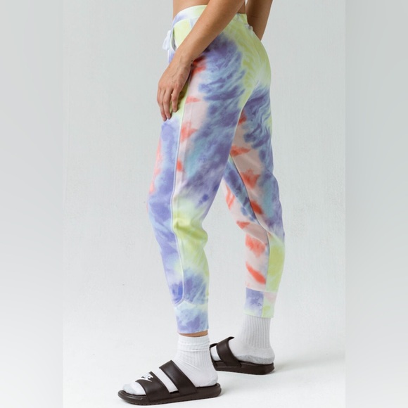 COPY - Nike Dri-FIT Get Fit Jogger Sweatpants - Picture 2 of 4